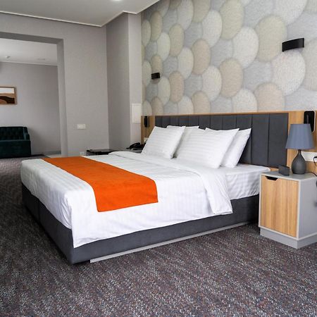 Nuovo Boutique Hotel ทาชเคนต์ ภายนอก รูปภาพ