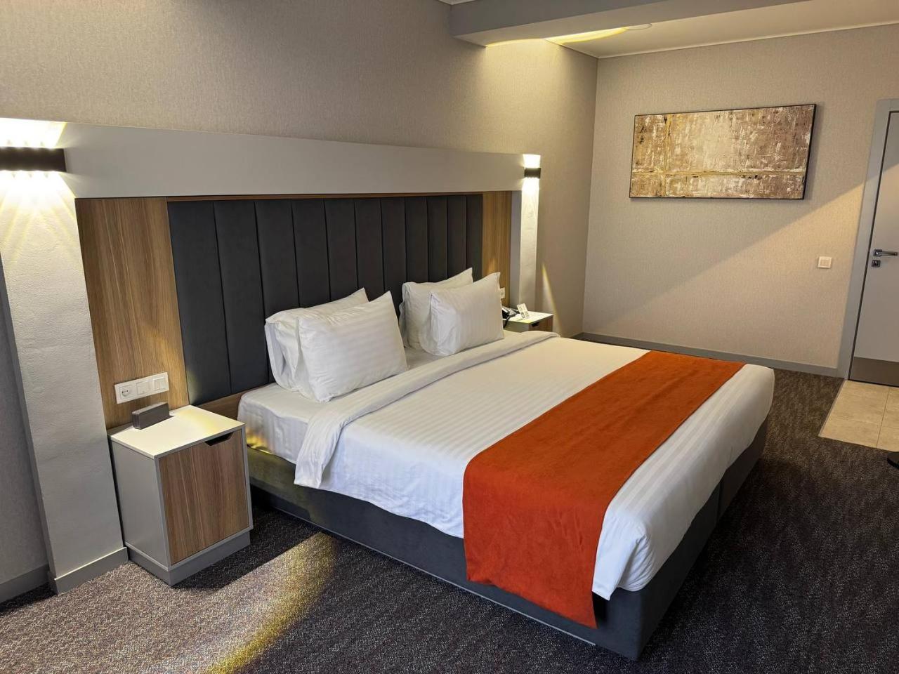Nuovo Boutique Hotel ทาชเคนต์ ภายนอก รูปภาพ